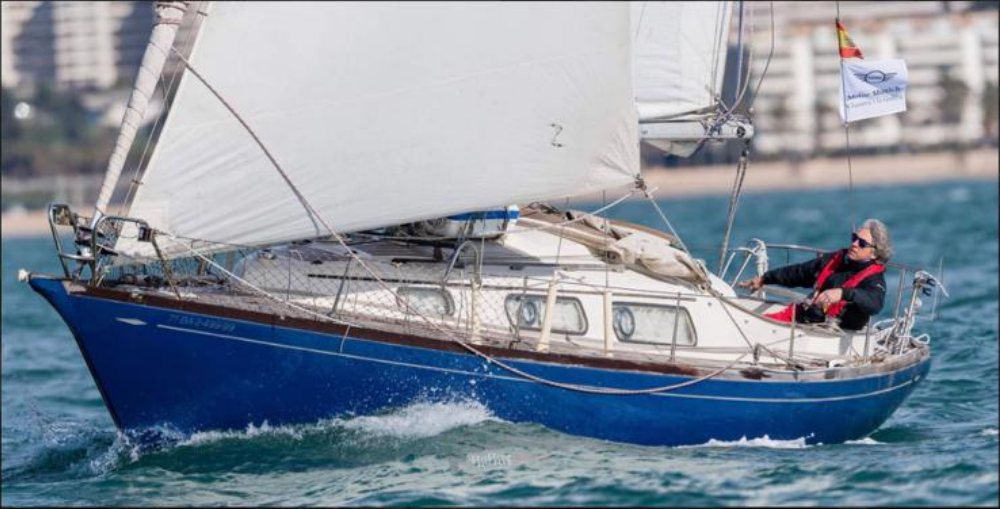 Hallberg Mistress 32