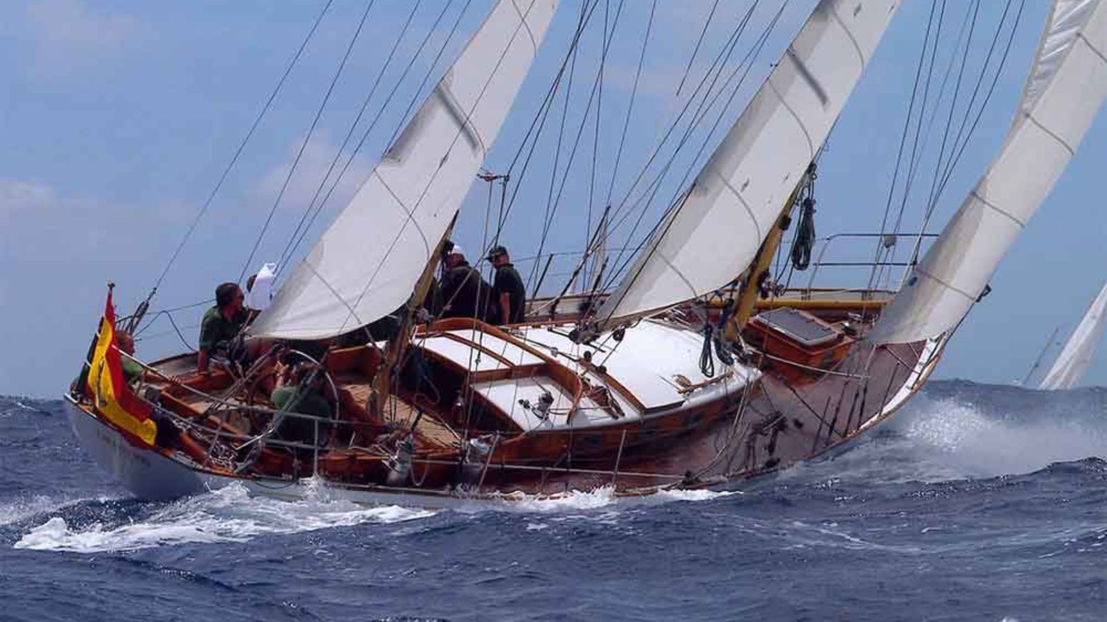 Escorpión, Ketch de quilla retráctil