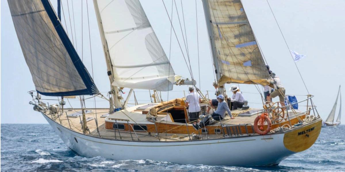 Meltemi, ketch clásico de crucero